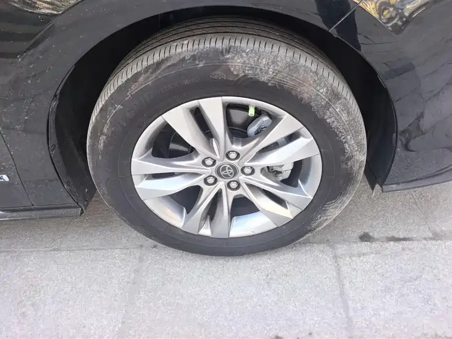 Toyota Sienna 2023 из CN, фото 3