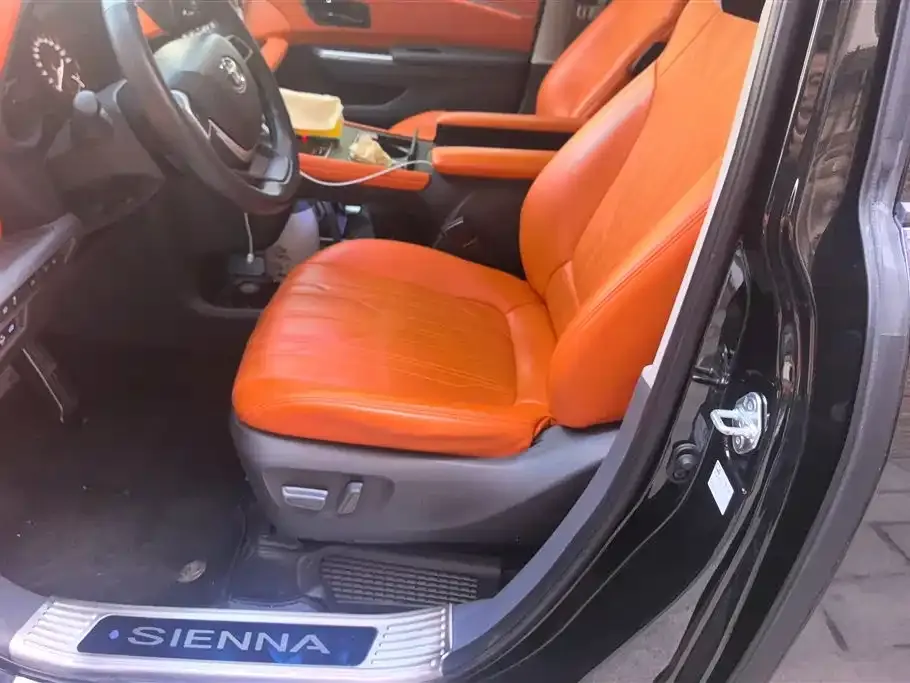 Toyota Sienna 2023 из CN, фото 9