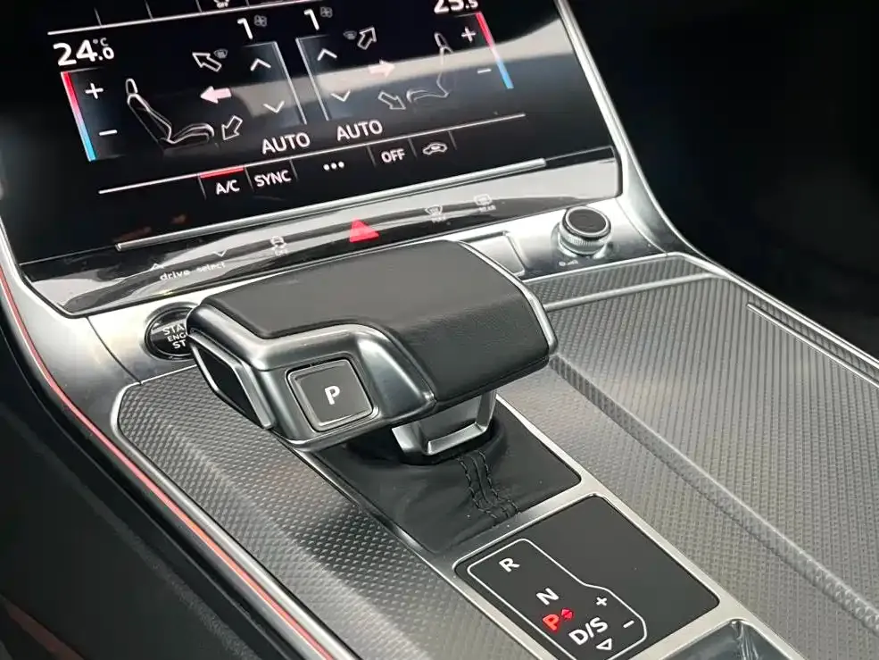 Audi A6L 2024 из CN, фото 3