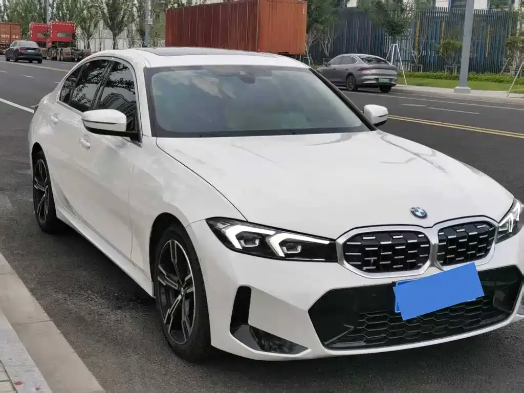 BMW 3 Series 2023 из CN, фото 7