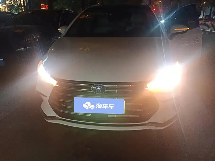 BYD MAX New Energy 2023 из CN, фото 6