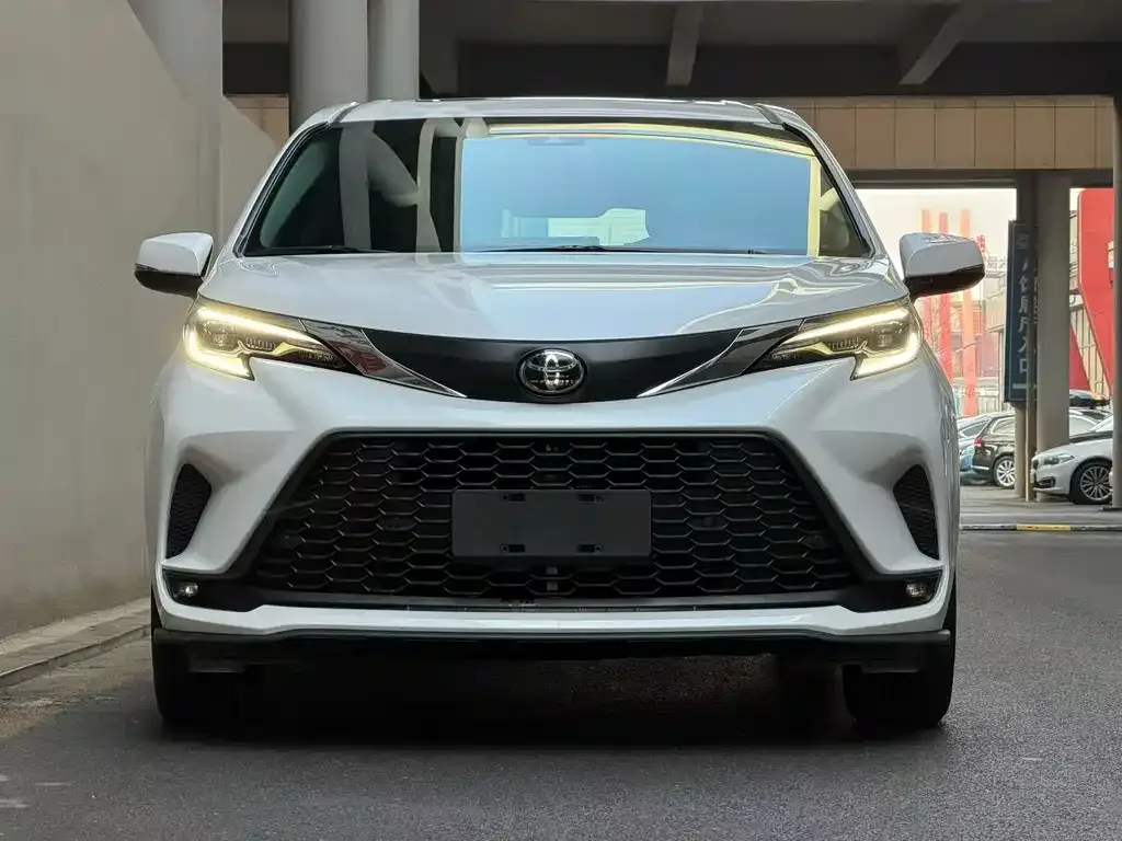 Toyota Granvia 2025 из CN, фото 7