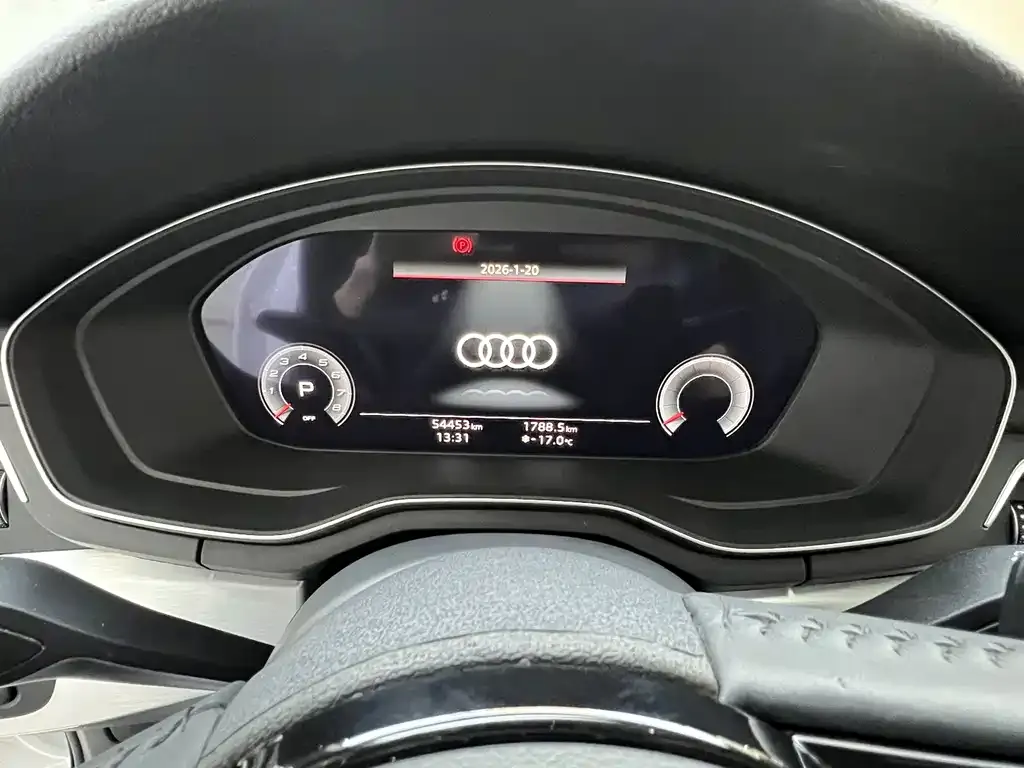 Audi A4L 2021 из CN, фото 5