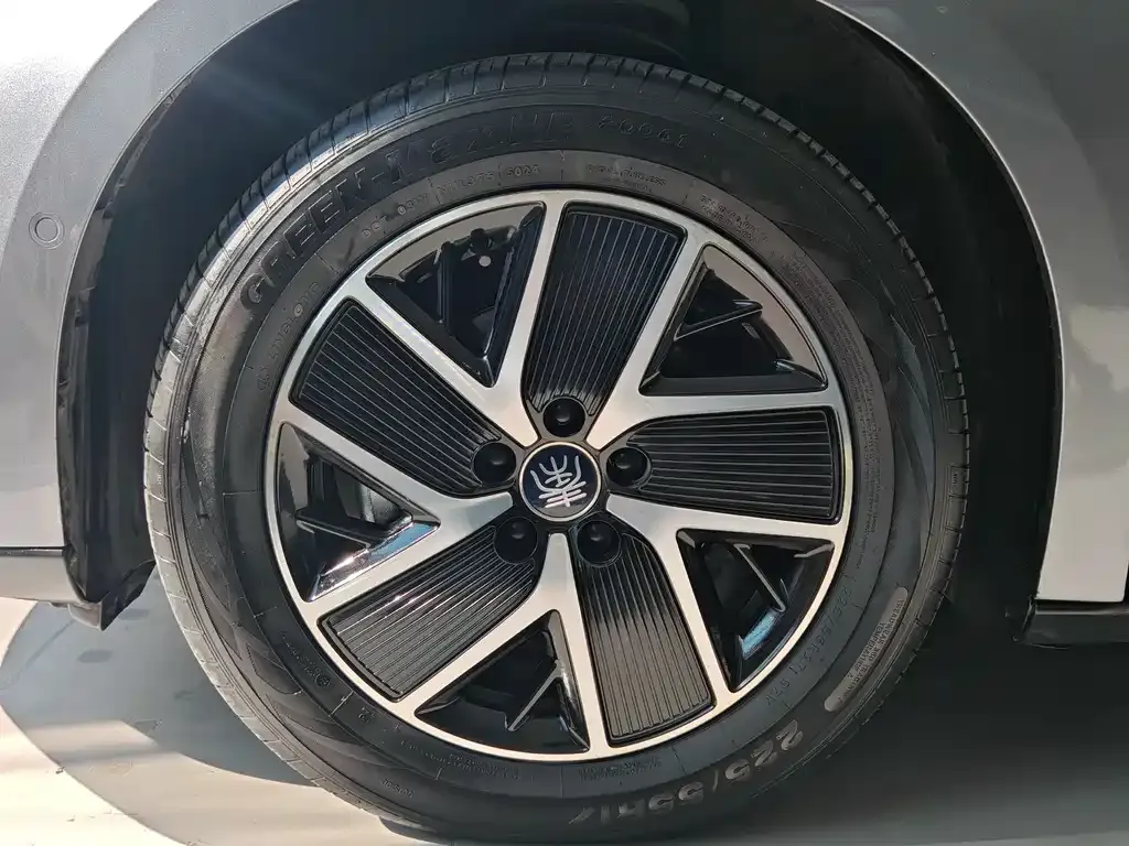 BYD Qin L 2025 из CN, фото 9