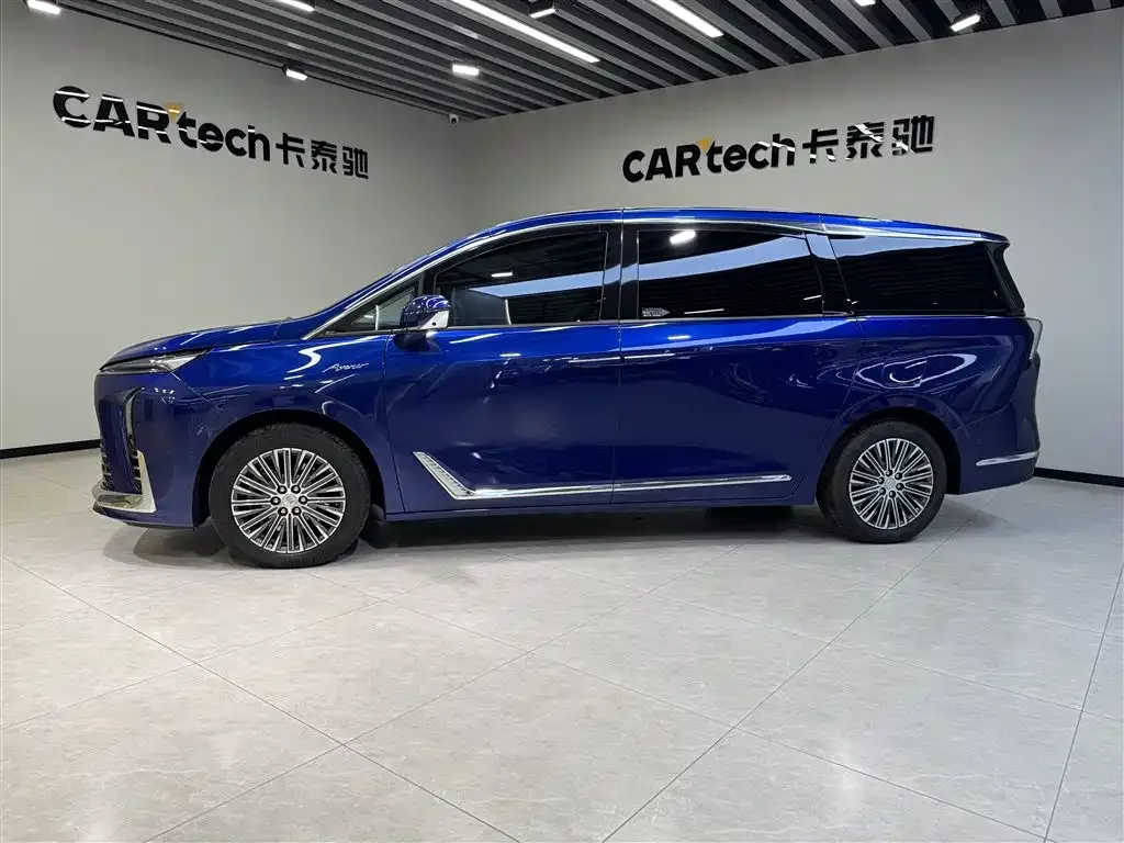 Buick GL8 Hybrid 2024 из CN, фото 4