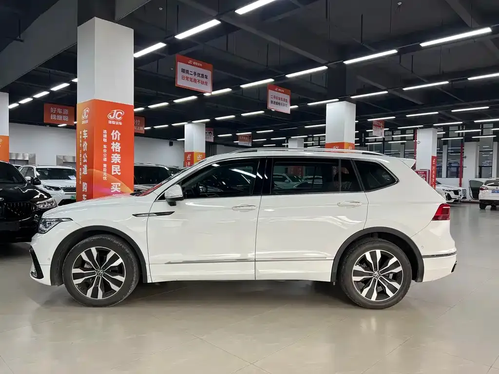 Volkswagen Tiguan L 2024 из CN, фото 9