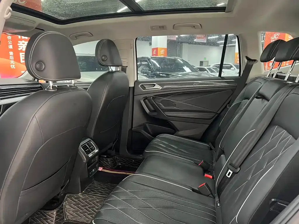 Volkswagen Tiguan L 2024 из CN, фото 6