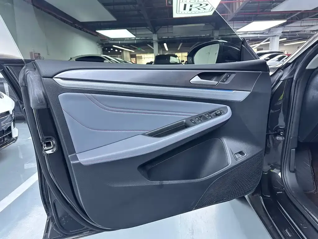Volkswagen Lamando 2023 из CN, фото 2