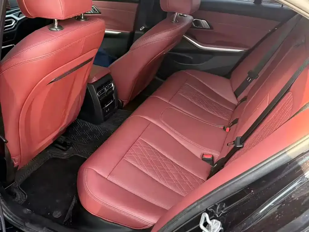 BMW 3 Series 2023 из CN, фото 3