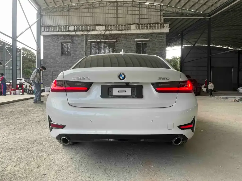 BMW 3 Series 2022 из CN, фото 6