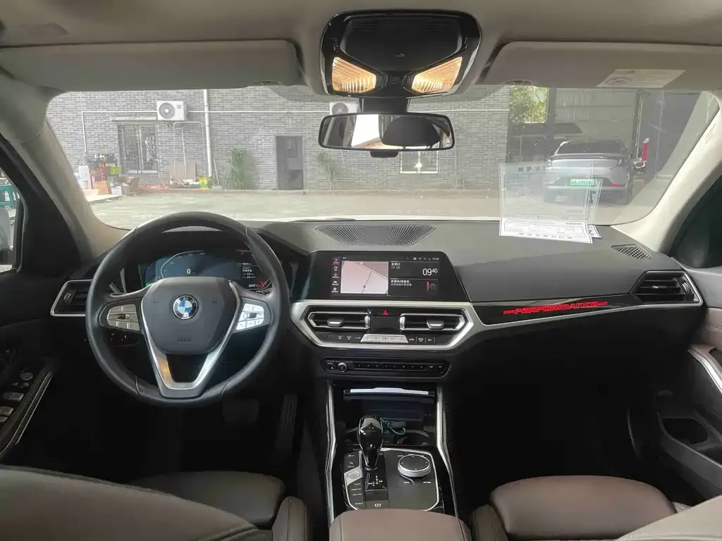 BMW 3 Series 2022 из CN, фото 3
