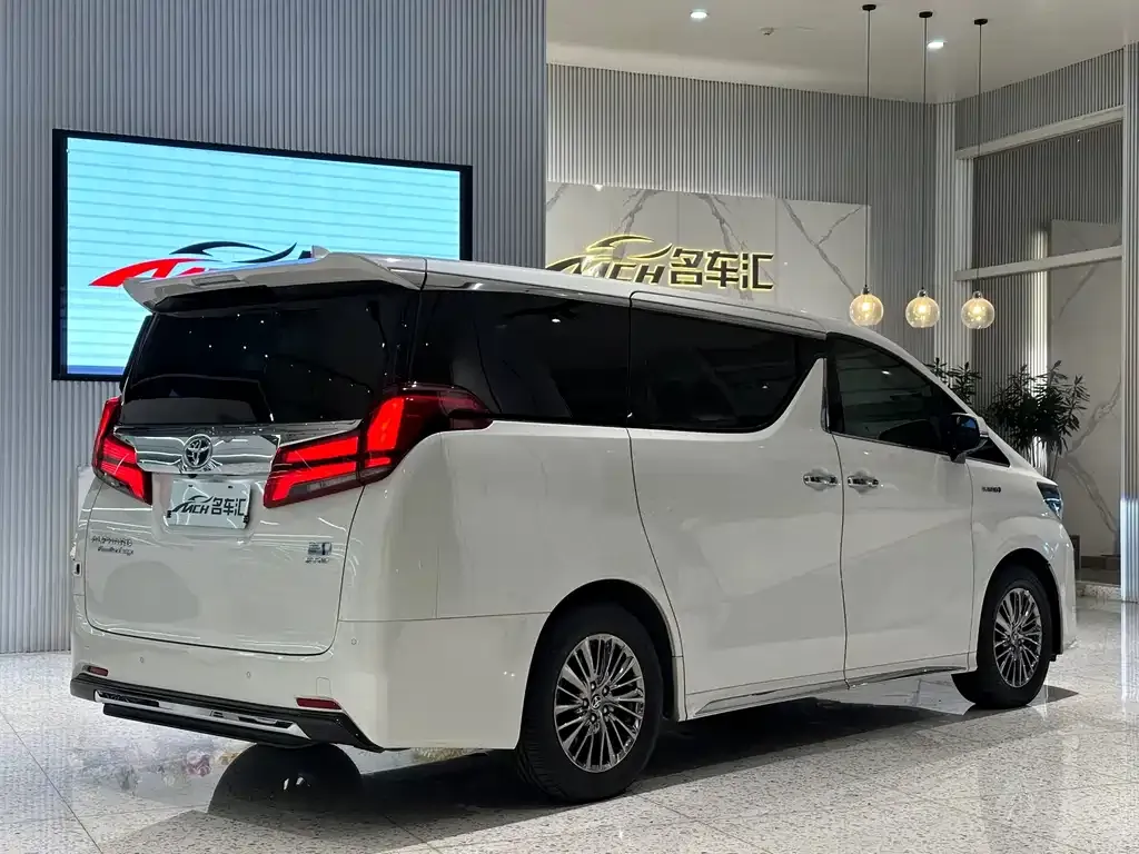 Toyota Alphard 2022 из CN, фото 4
