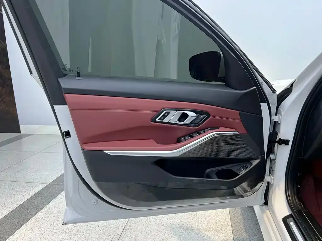 BMW 3 Series — фото 10