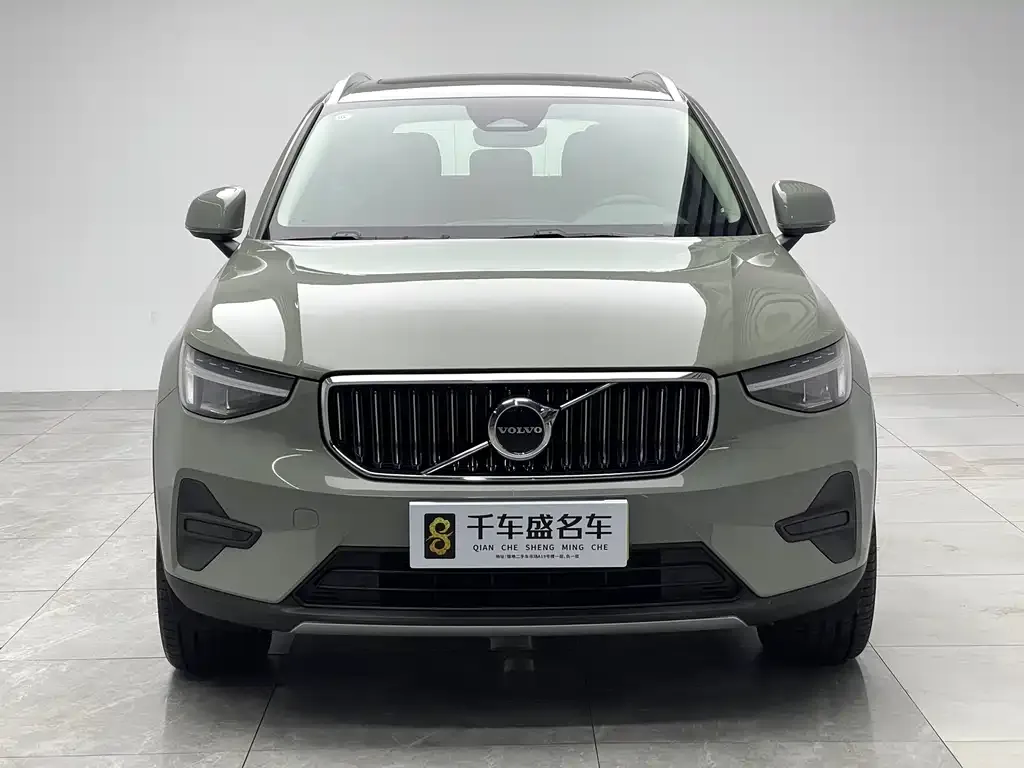 Volvo XC40 2024 из CN, фото 2