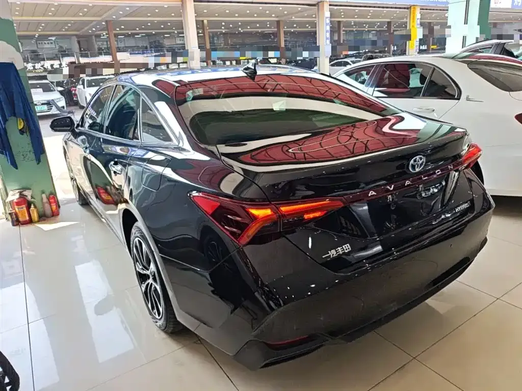 Toyota Avalon 2022 из CN, фото 9