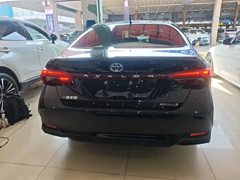 Toyota Avalon 2022 из CN, фото 10