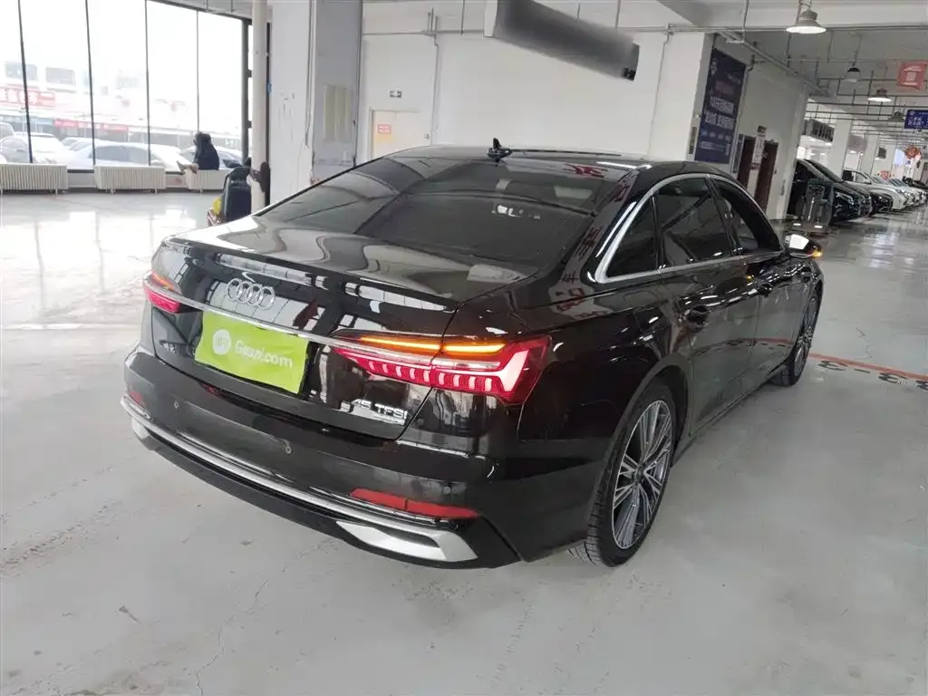 Audi A6L 2023 из CN, фото 9