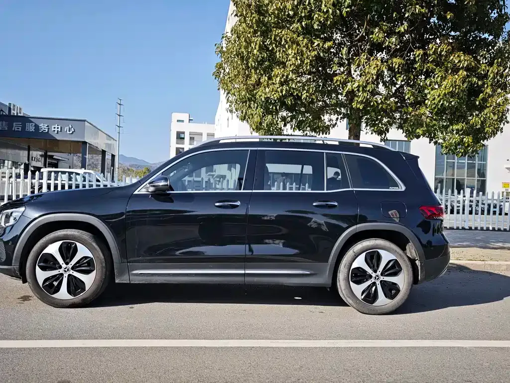 Mercedes-Benz GLB 2023 из CN, фото 7