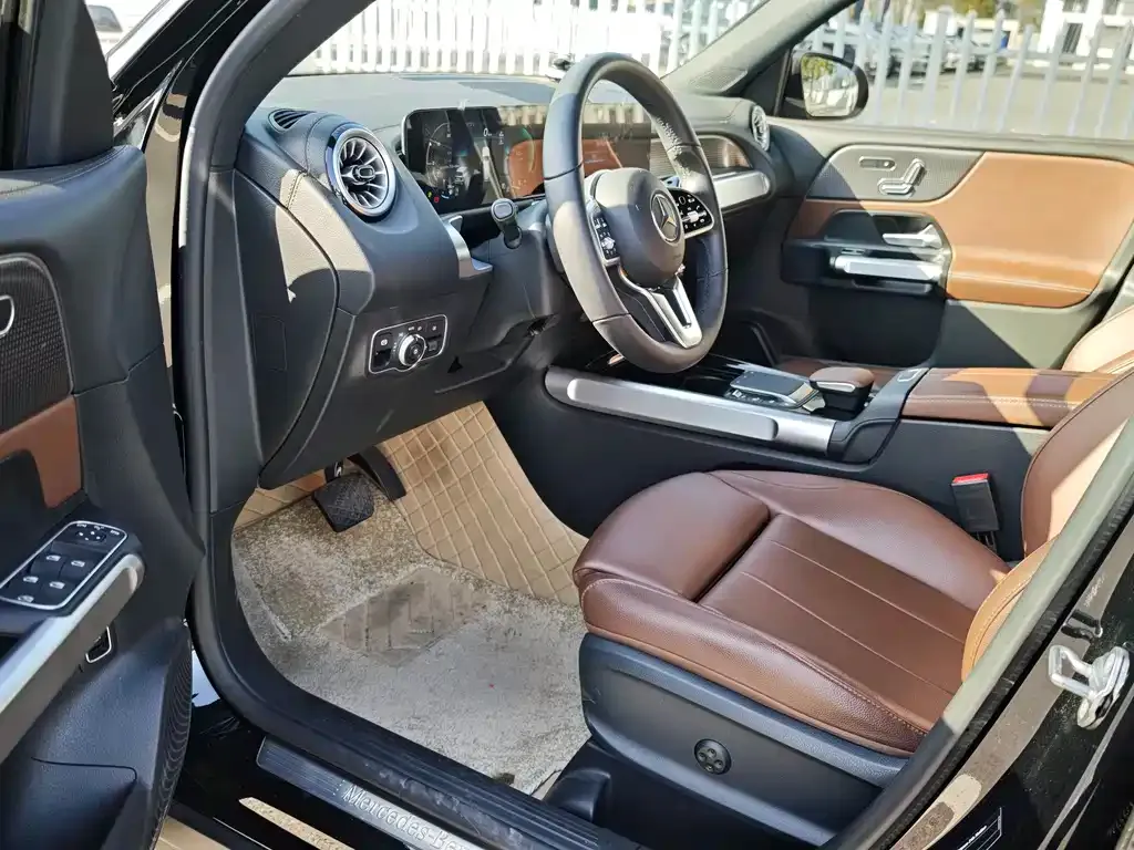 Mercedes-Benz GLB 2023 из CN, фото 4