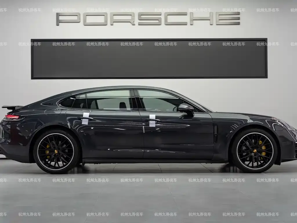 Porsche Panamera 2023 из CN, фото 2