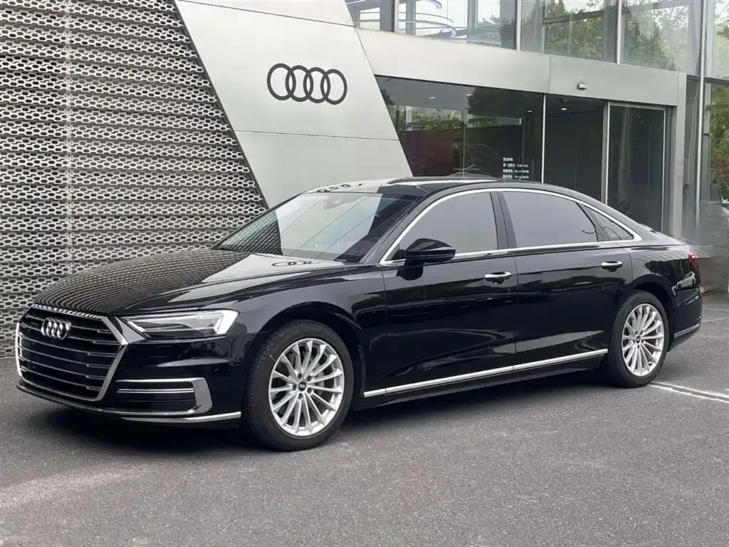 Audi A8 2021 из CN, фото 1