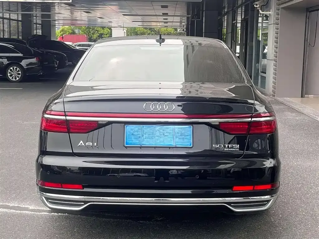 Audi A8 2021 из CN, фото 6