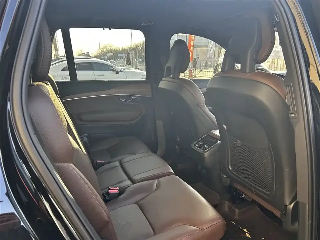 Volvo XC90 2021 из CN, фото 3