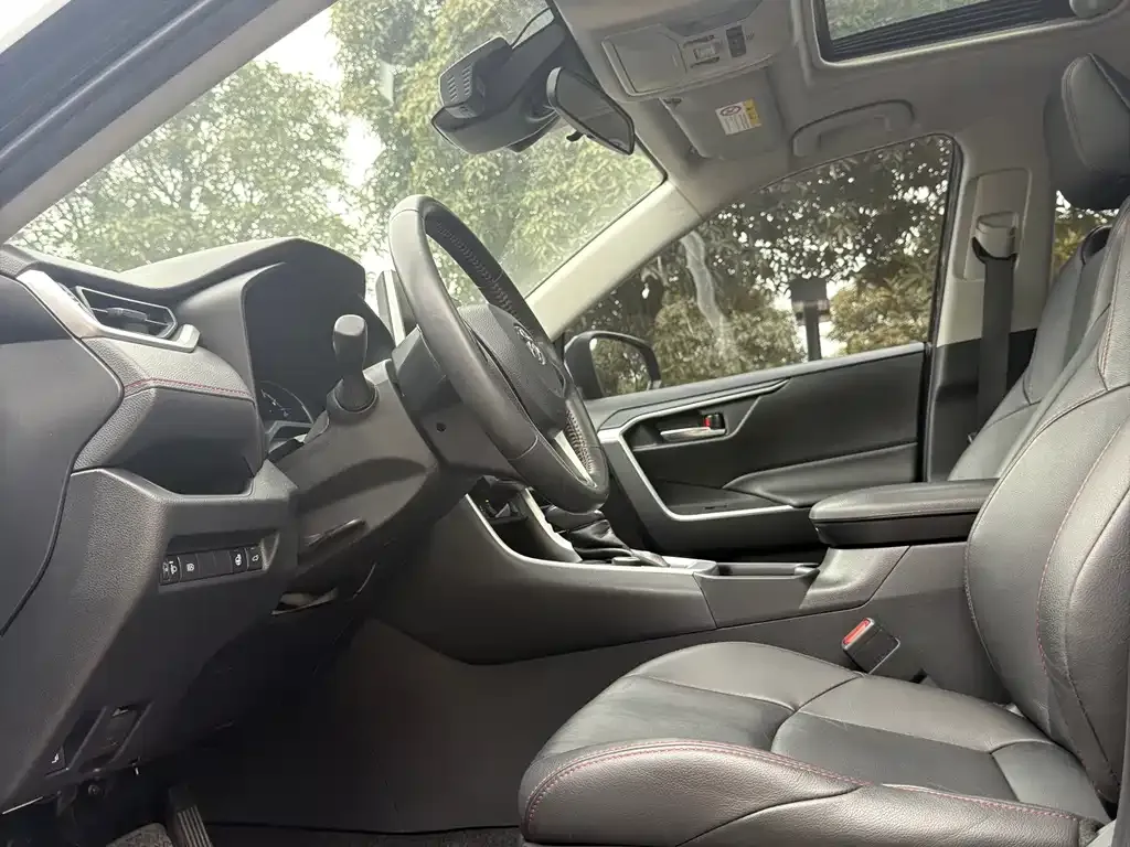 Toyota Wildlander New Energy 2021 из CN, фото 6