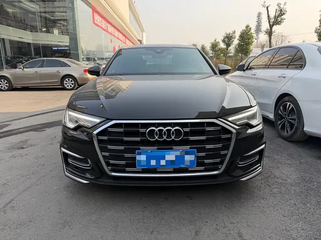 Audi A6L 2023 из CN, фото 7