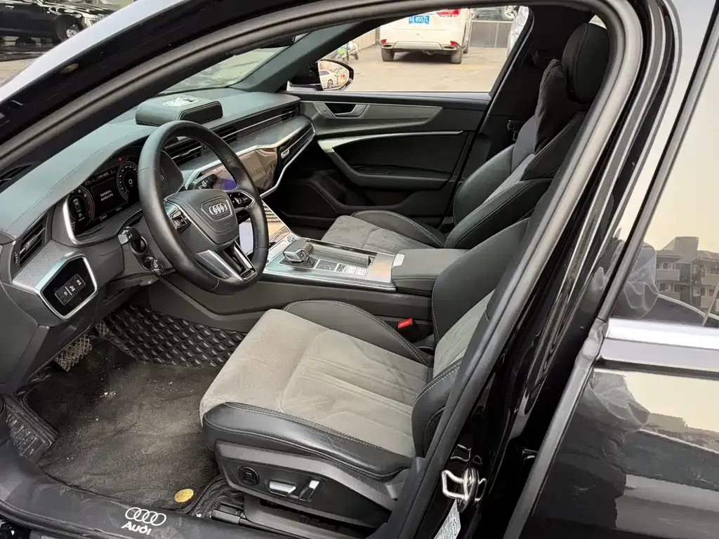 Audi A6L 2023 из CN, фото 8