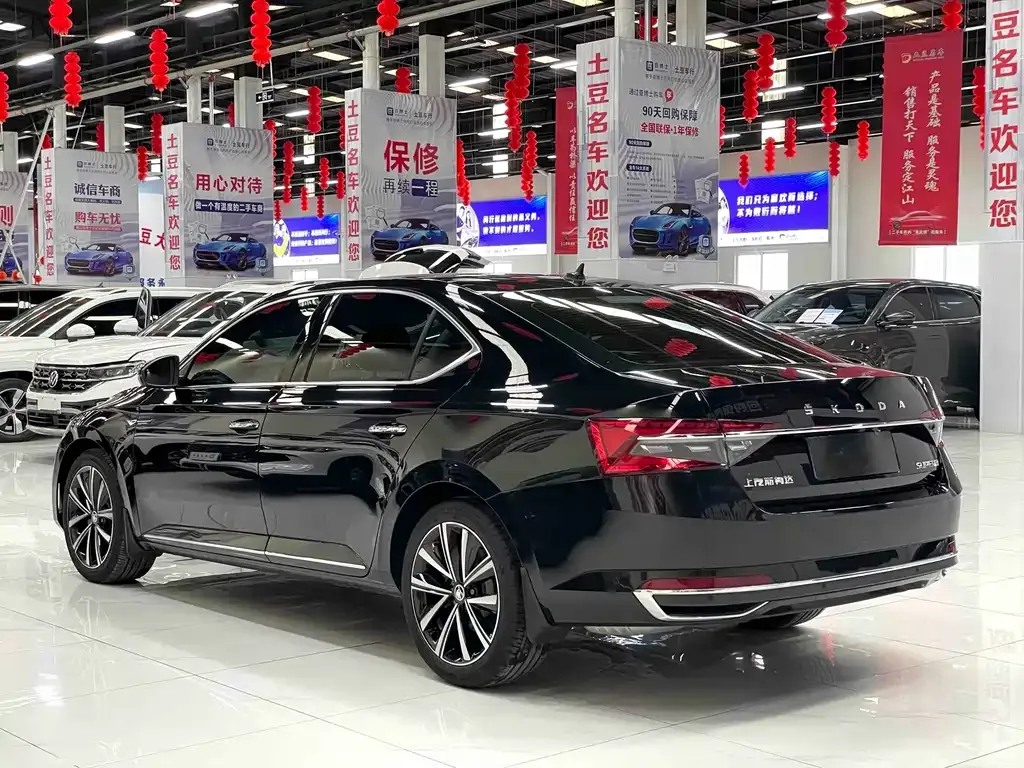 Skoda Superb 2024 из CN, фото 9