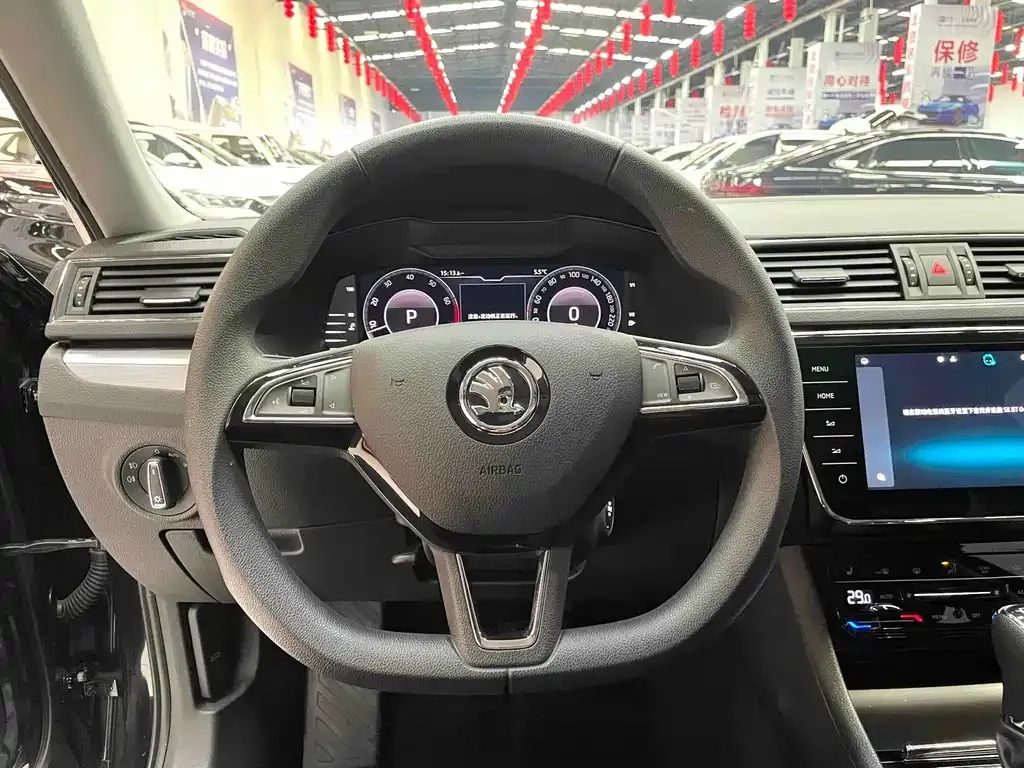 Skoda Superb 2024 из CN, фото 8