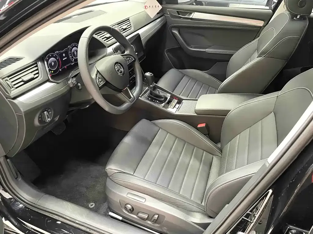 Skoda Superb 2024 из CN, фото 4