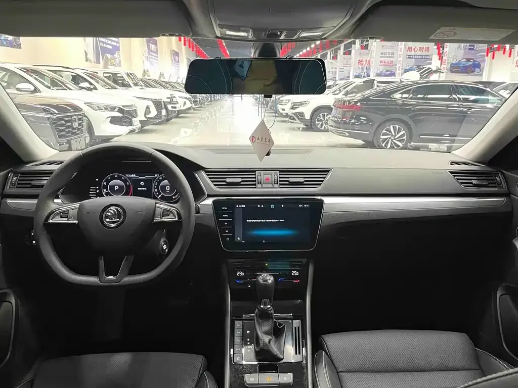 Skoda Superb 2024 из CN, фото 7