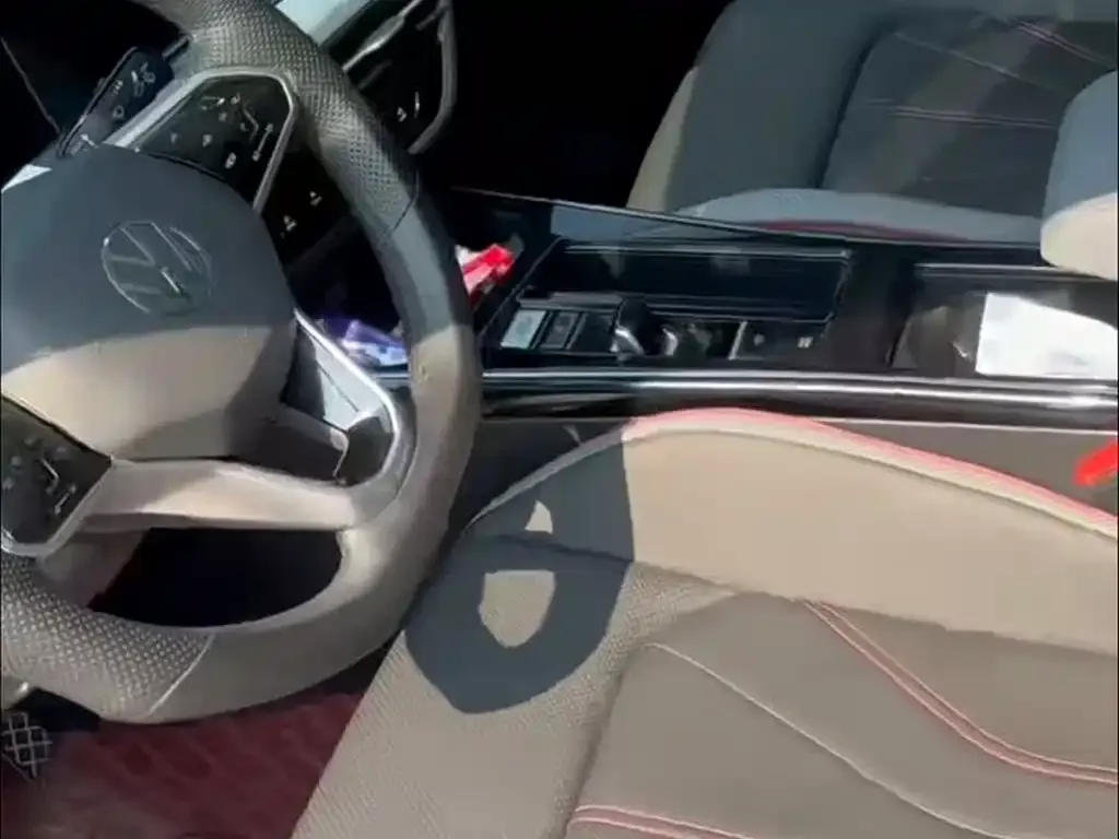 Volkswagen Lamando 2023 из CN, фото 3