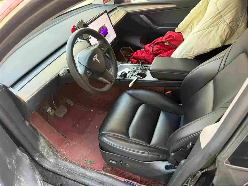 Tesla Model Y 2023 из CN, фото 3