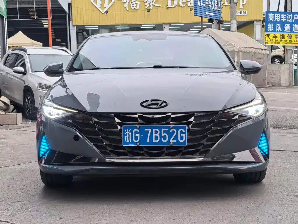 Hyundai Elantra 2023 из CN, фото 10