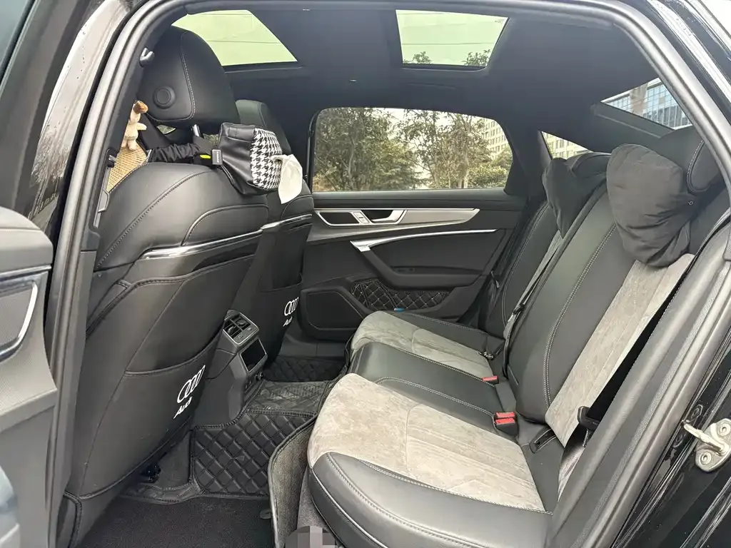 Audi A6L 2023 из CN, фото 4