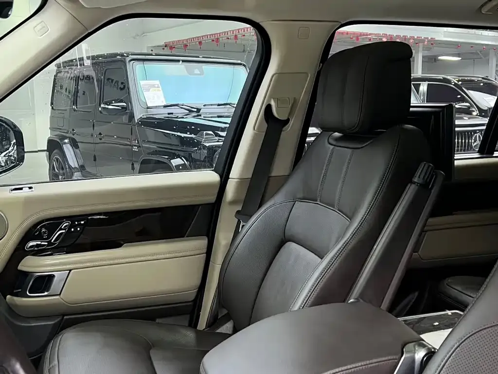 Land Rover Range Rover 2021 из CN, фото 2
