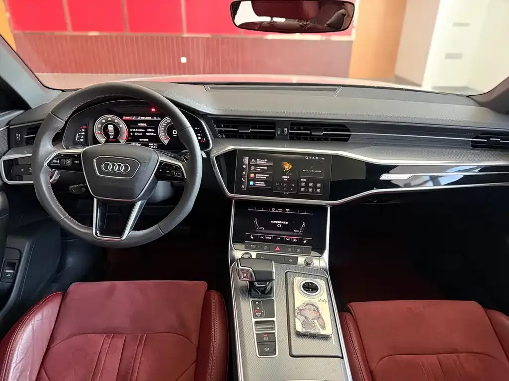Audi A6L — фото 8