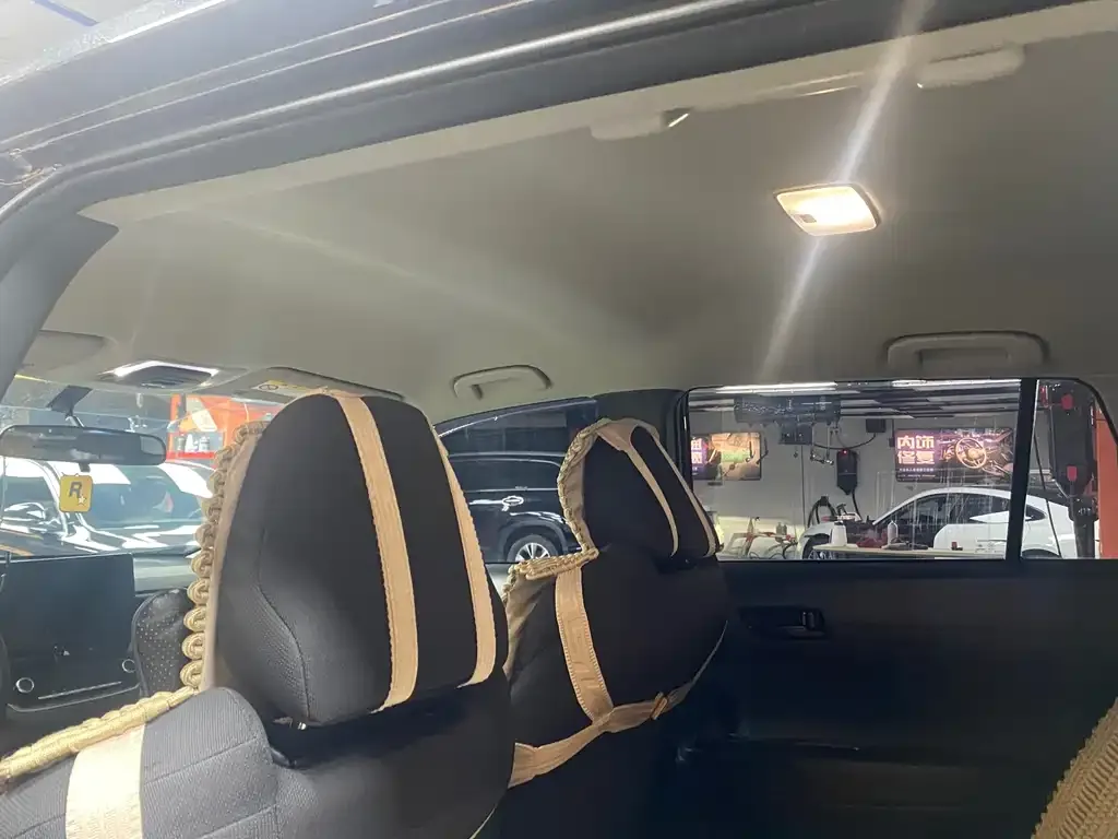 Toyota Frontlander 2024 из CN, фото 8