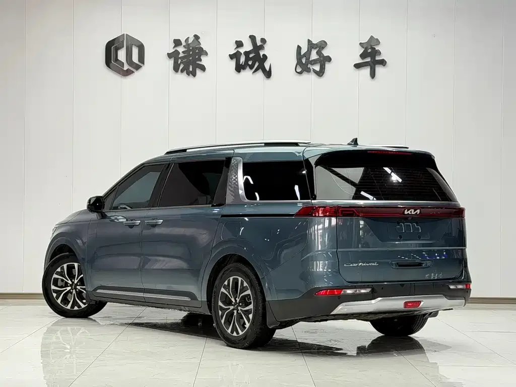 Kia Carnival 2021 из CN, фото 8