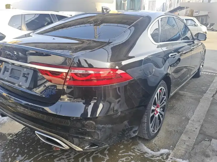 Jaguar XFL — фото 10