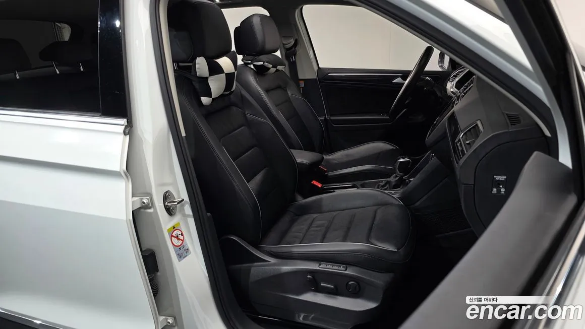 Volkswagen Tiguan 2022 из KR, фото 10