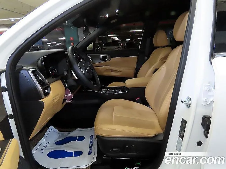 Kia Sorento — фото 10