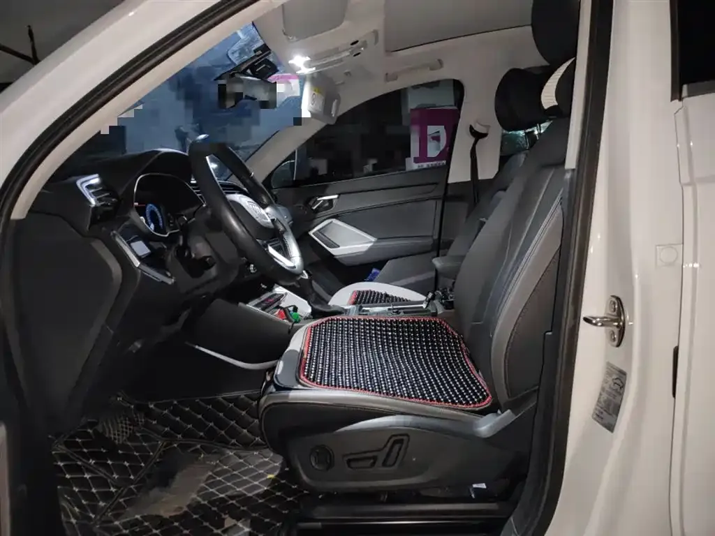 Audi Q3 2021 из CN, фото 9