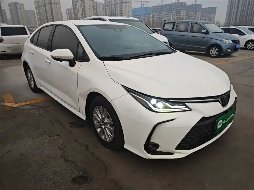Toyota Corolla — фото 4