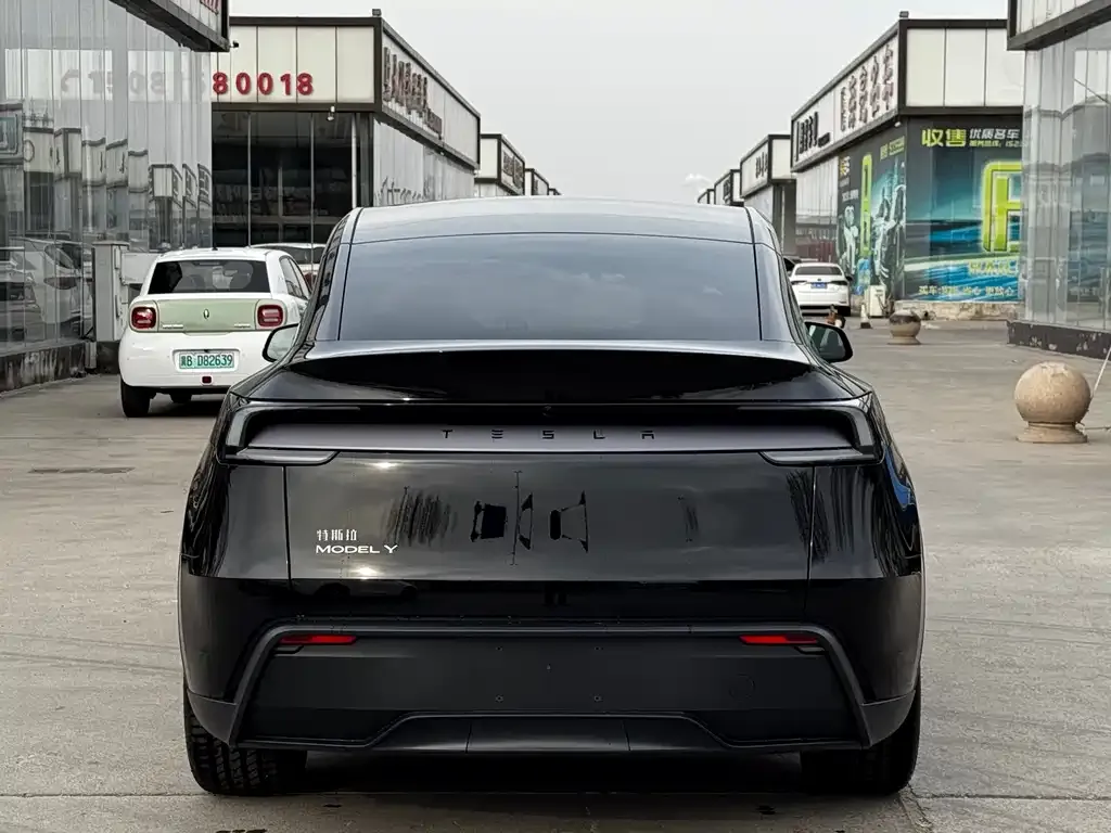 Tesla Model Y 2026 из CN, фото 7