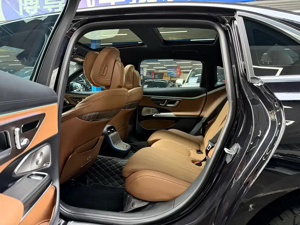 Mercedes-Benz E-Class 2025 из CN, фото 3