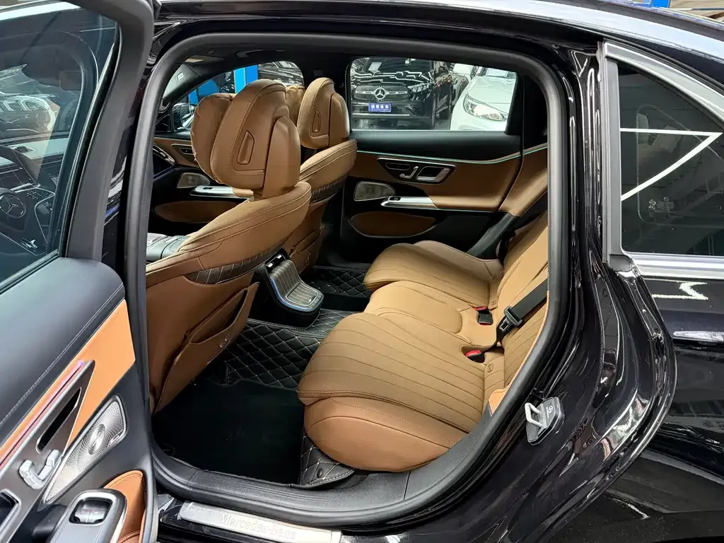 Mercedes-Benz E-Class 2025 из CN, фото 8